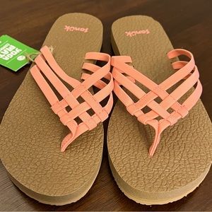 Sanuk Yoga Mat Sandals